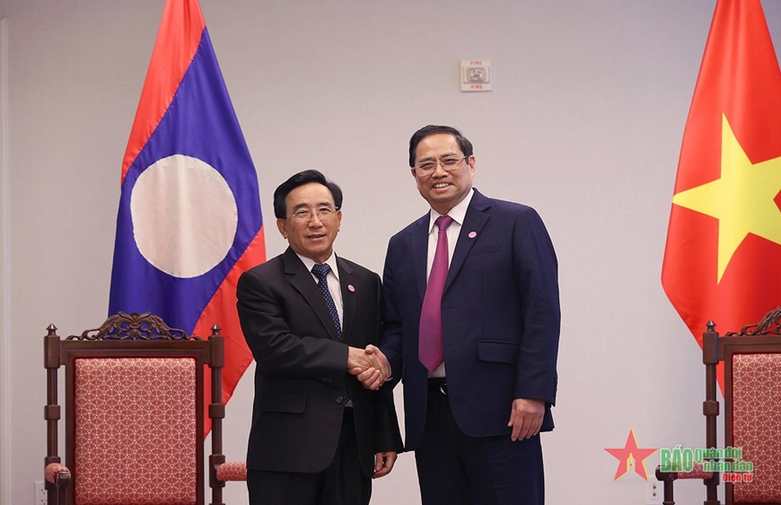 Thủ tướng Phạm Minh Chính gặp Thủ tướng Lào Phăn-Khăm Vị-Pha-Văn và tiếp xúc song phương với một số lãnh đạo ASEAN