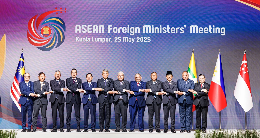 Xây dựng Cộng đồng ASEAN đoàn kết, thống nhất tiếp tục là dòng chảy chính của hợp tác khu vực