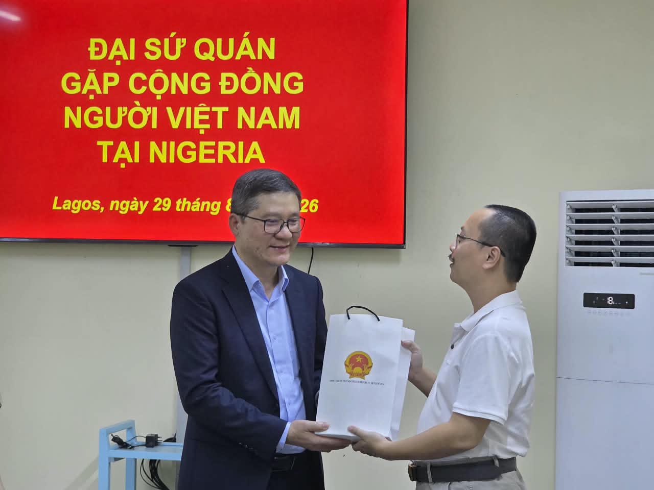 Gặp gỡ cộng đồng người Việt tại Lagos